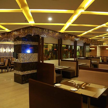 Hotel Svm Grand Medipally حيدر أباد المظهر الخارجي الصورة